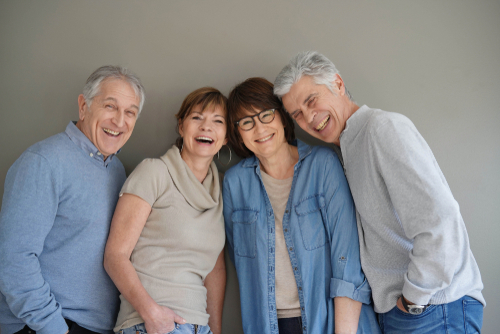 grupo de adultos mayores